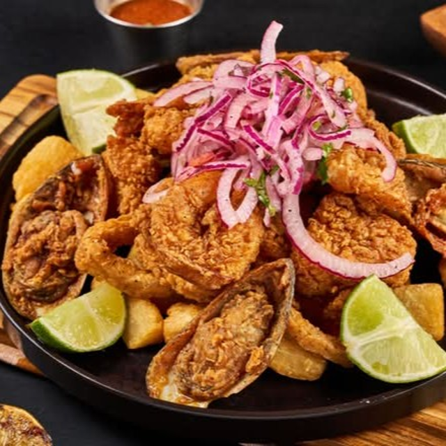 Jalea (Fried Seafood Platter).