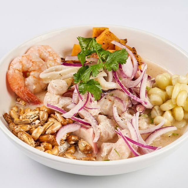 Ceviche Mixto (Mixed Seafood Ceviche).